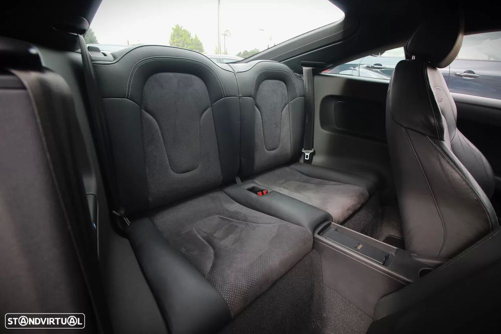 Audi TT Coupé 2.0 TDI quattro - 18