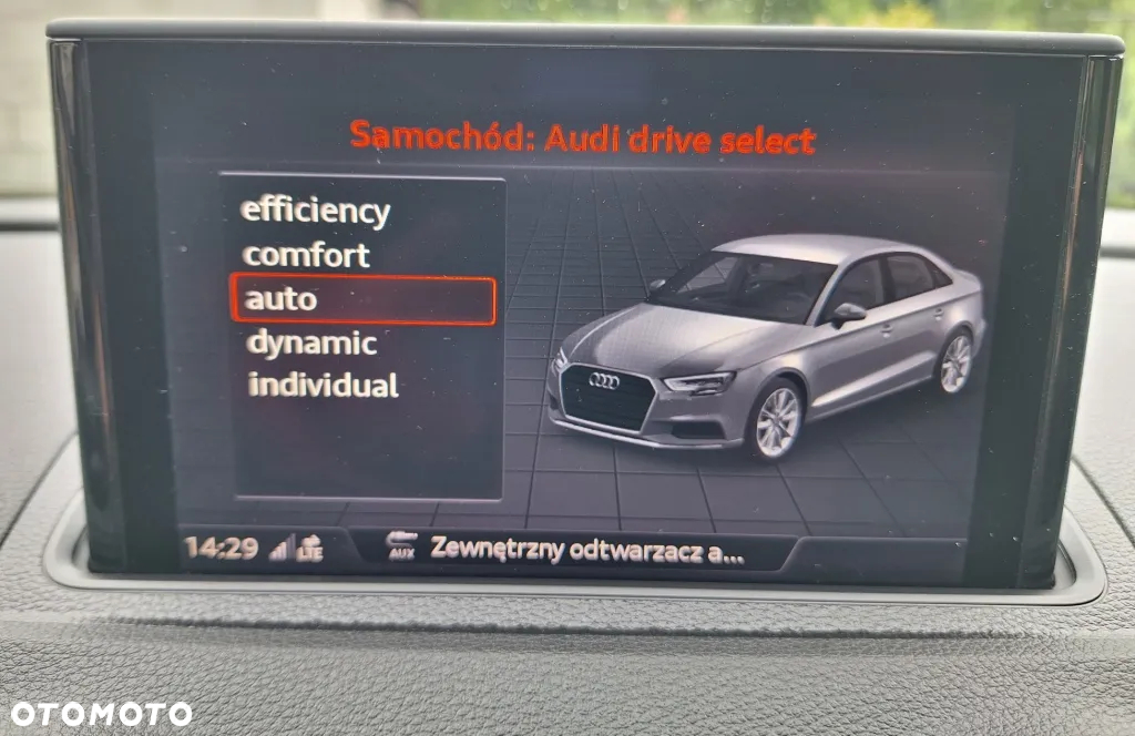 Audi A3 1.6 TDI Sport S tronic - 16