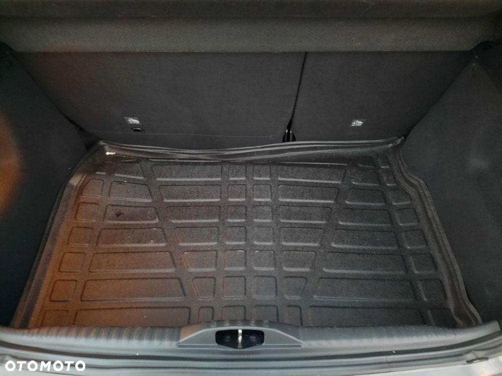 Citroën C3 1.2 PureTech Shine EAT6 - 22