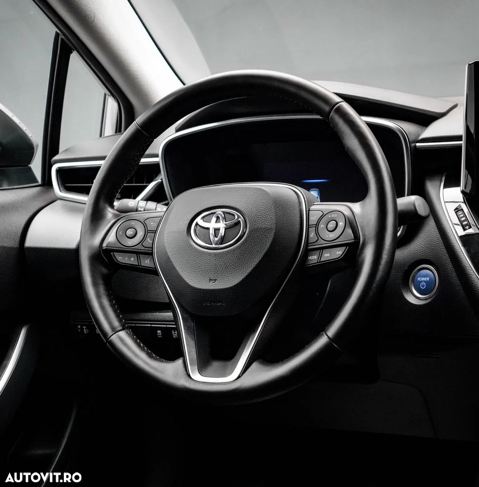 Toyota Corolla 1.8 HSD Dynamic - 18