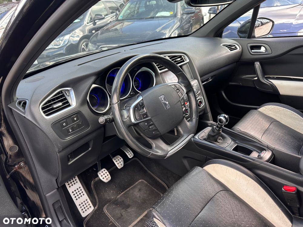 Citroën DS4 HDi 165 Pure Pearl - 13