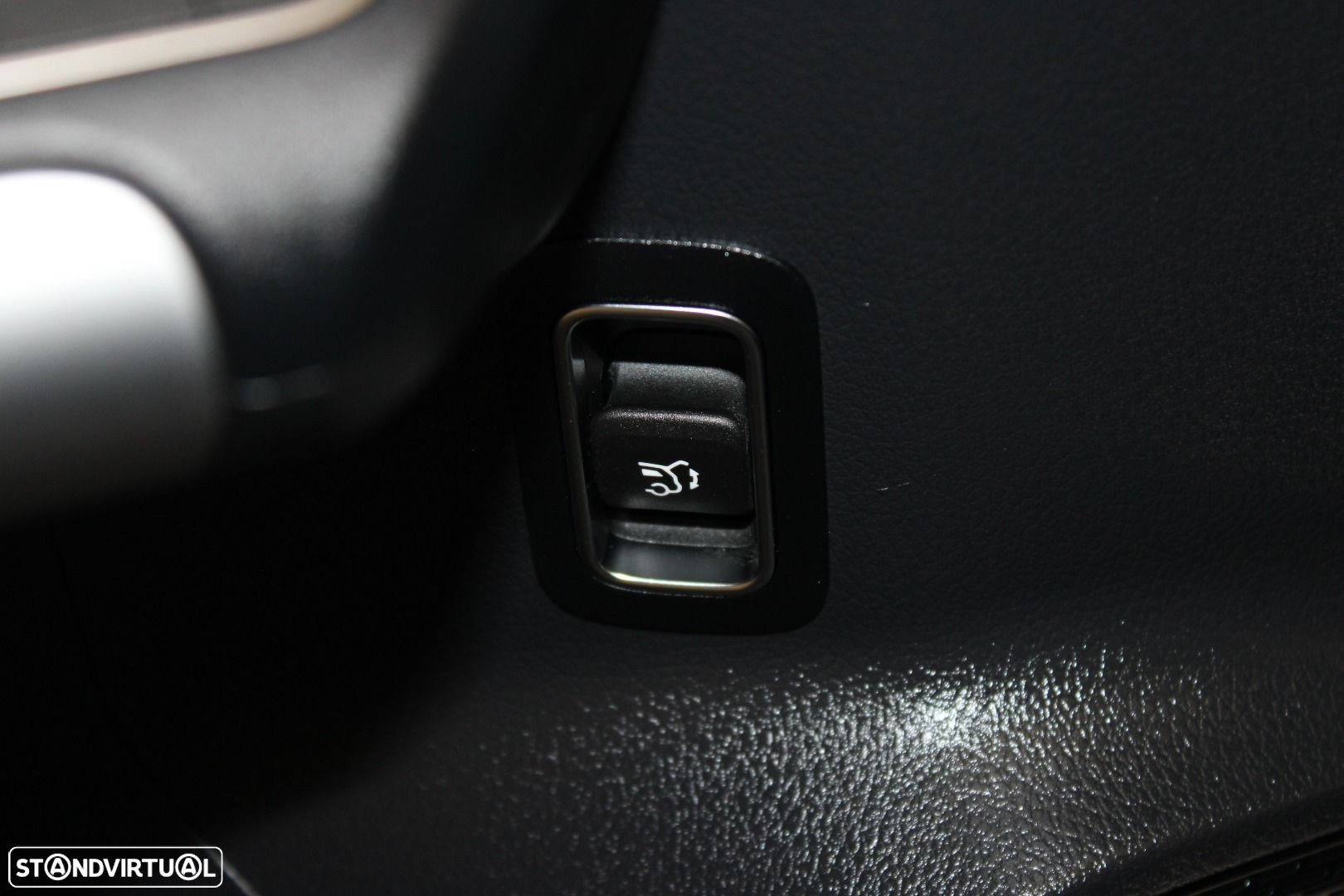 Mercedes-Benz EQA 250+ AMG Line - 32