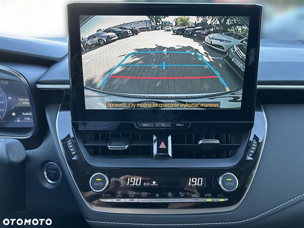 Toyota Corolla 1.8 Hybrid Style - 14