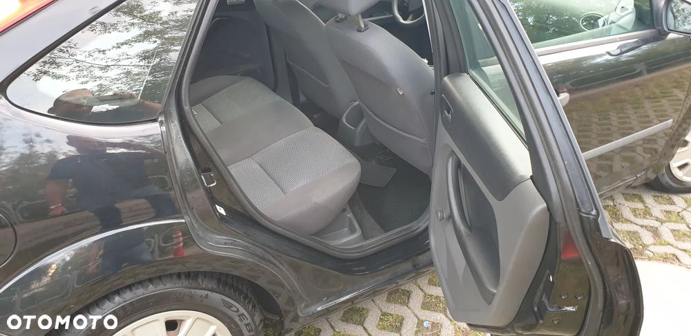 Ford Focus - 8
