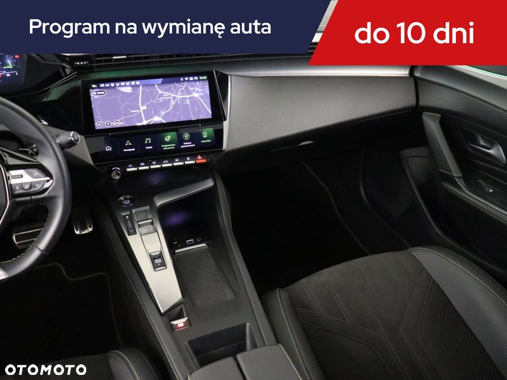 Peugeot 408 - 10