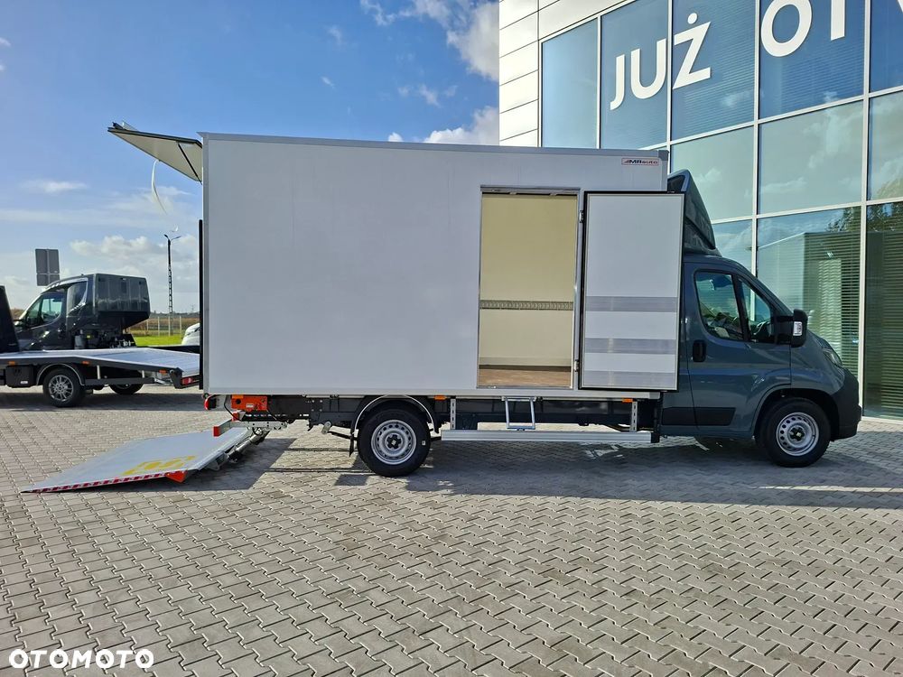 Fiat Ducato Kontener z windą - 11