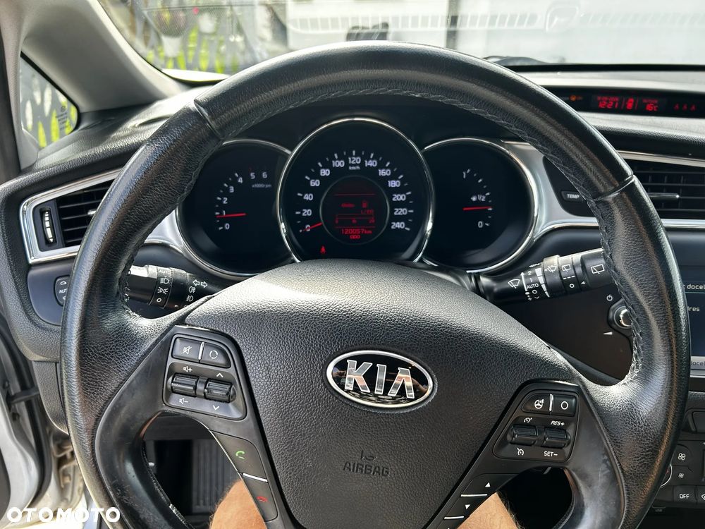 Kia Ceed 1.6 CRDi L - 14