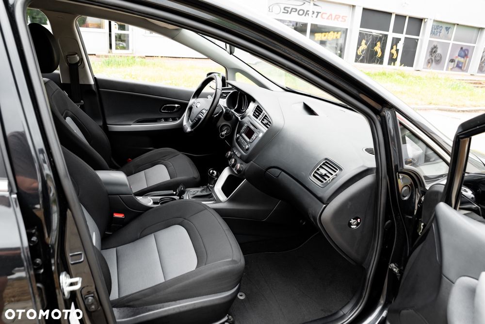 Kia Ceed 1.6 GDI DCT Platinum Edition - 23