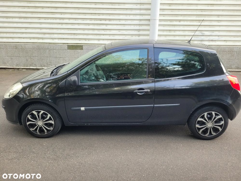 Renault Clio 1.2 16V Expression - 6