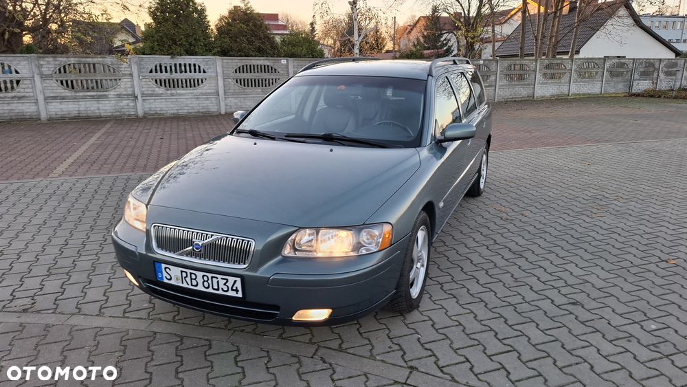Volvo V70 2.4 Momentum - 23