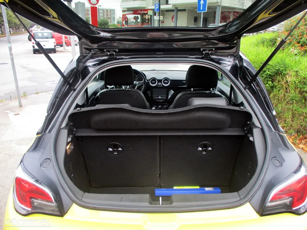 Opel Adam 1.2 Glam - 31