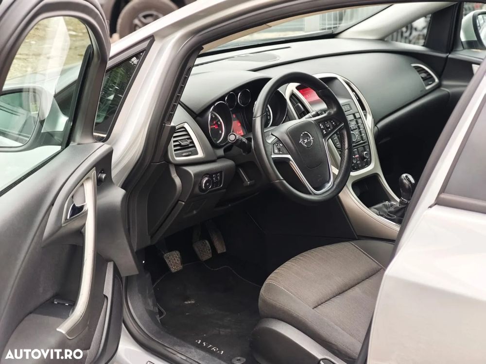 Opel Astra 1.7 CDTI DPF ENERGY - 9
