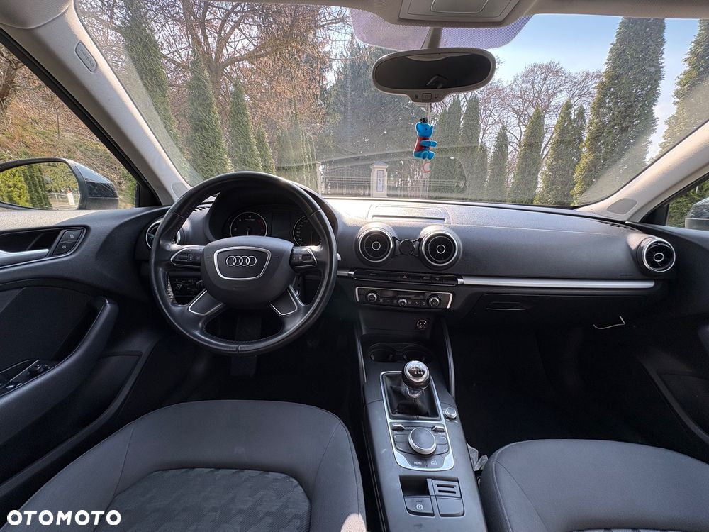 Audi A3 3-drzwiowe 1.6 TDI (clean diesel) Attraction - 15