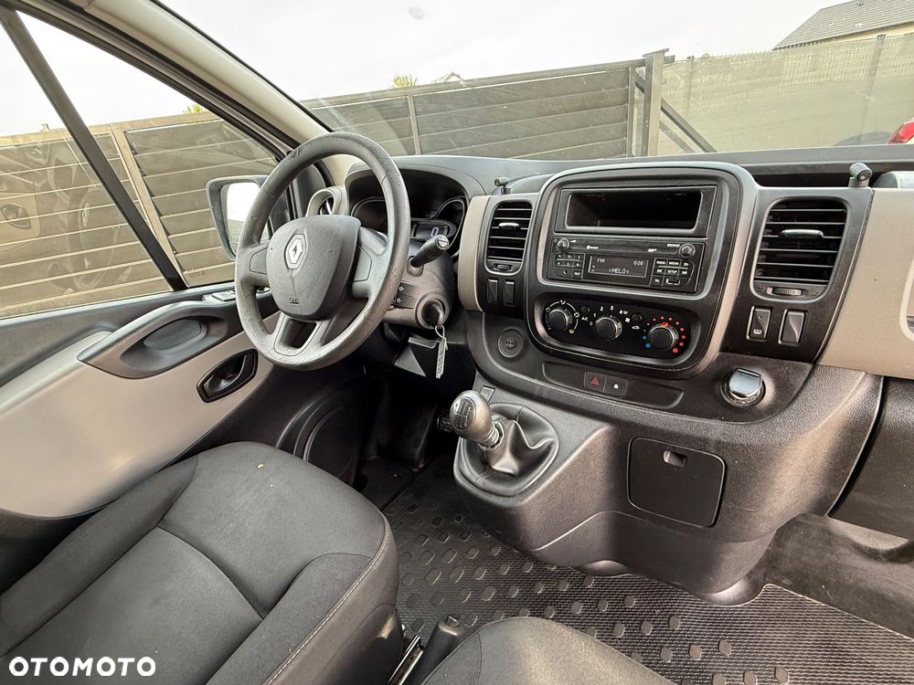 Renault TRAFIC - 8