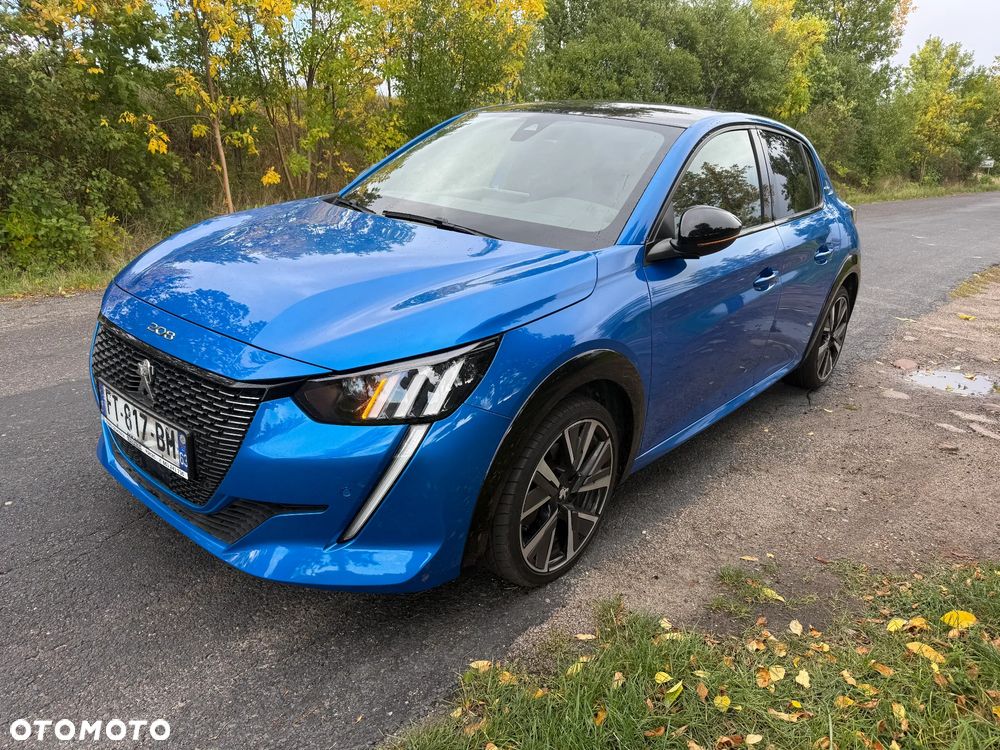 Peugeot 208 - 1