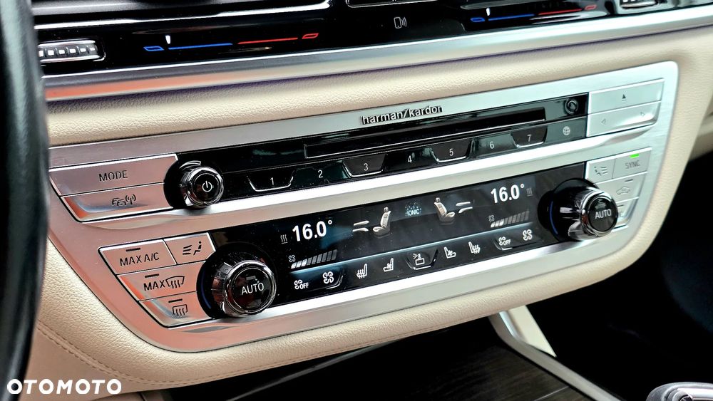 BMW Seria 7 - 31