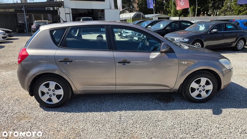 Kia Ceed 1.6 Crdi Comfort - 6
