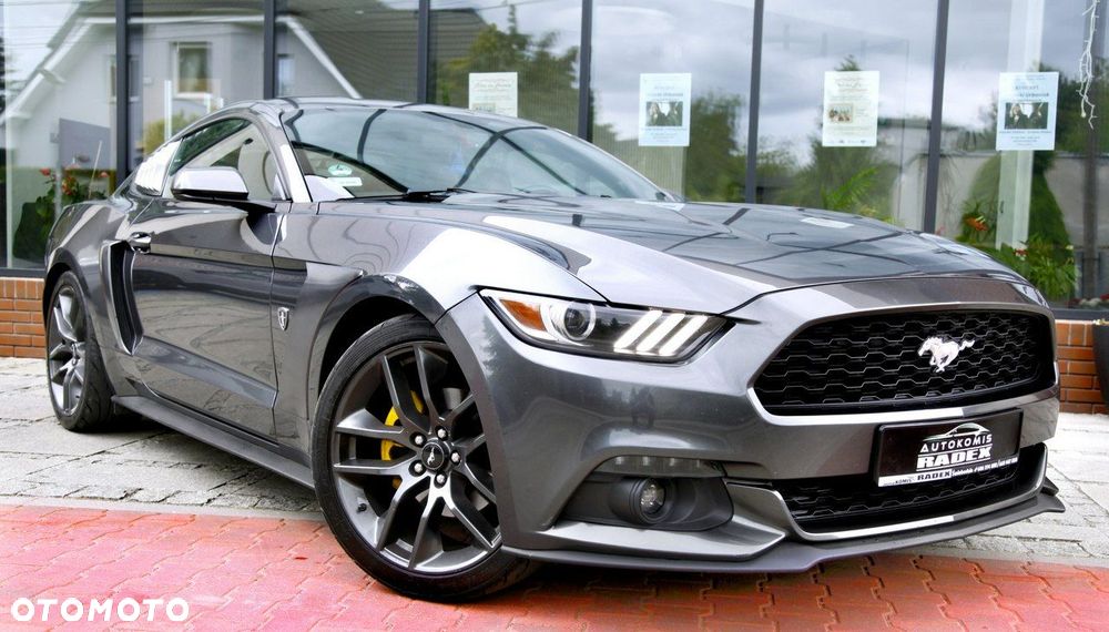 Ford Mustang - 3