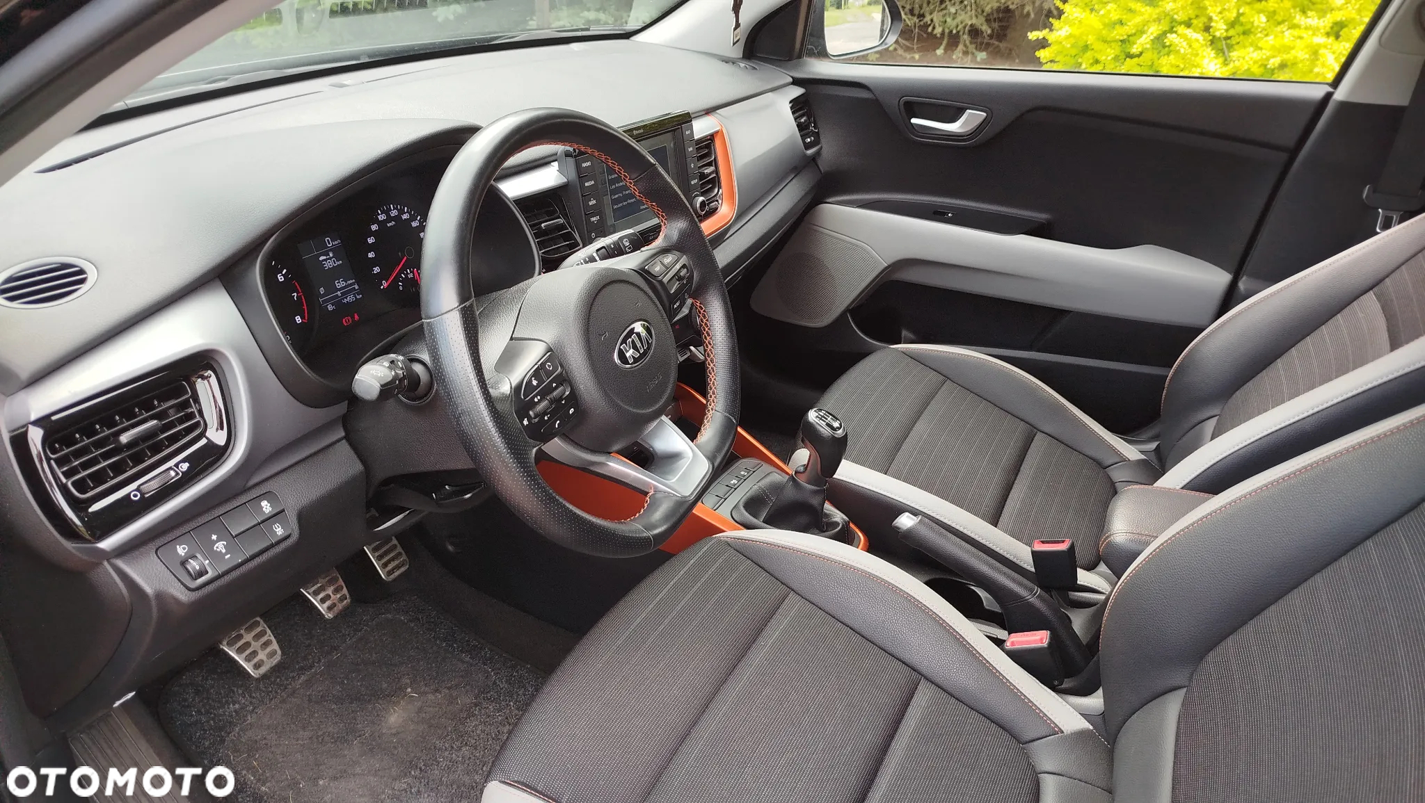 Kia Stonic - 8