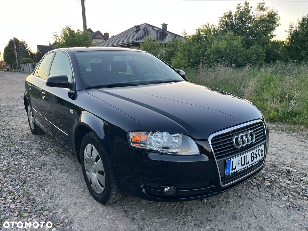 Audi A4 Limousine - 3