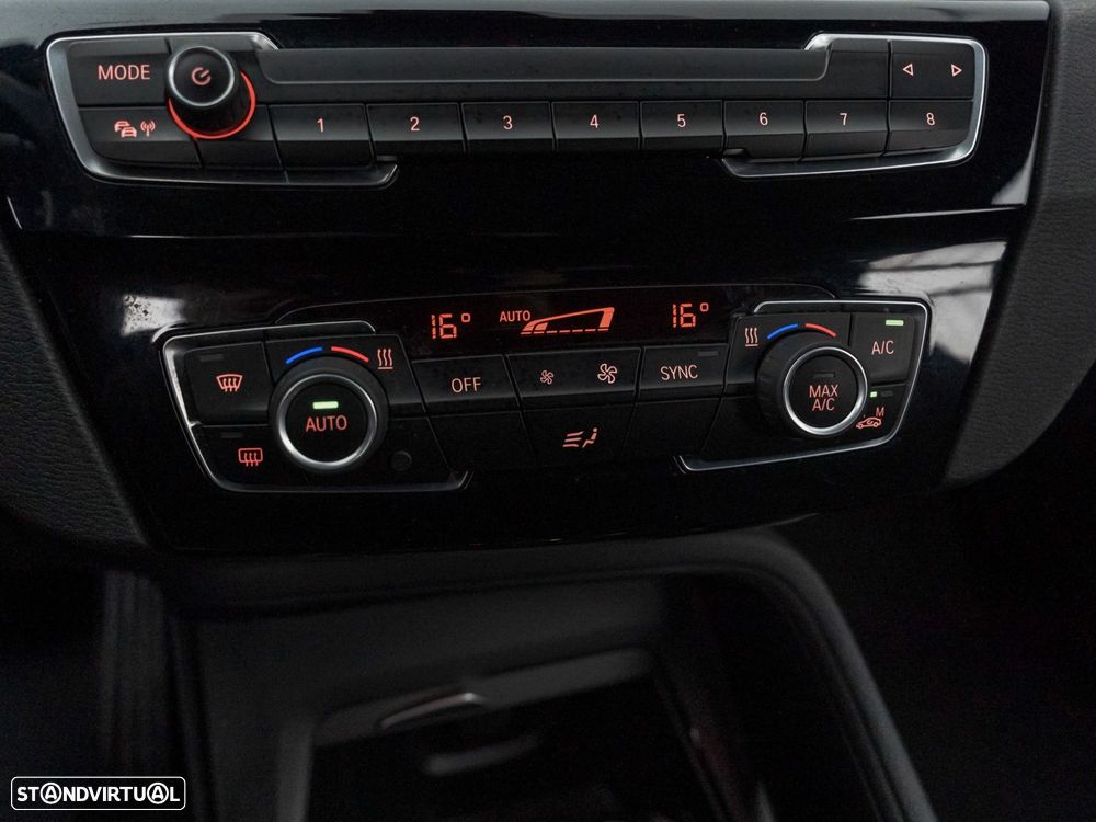 BMW X1 25 e xDrive Corporate Edition - 26