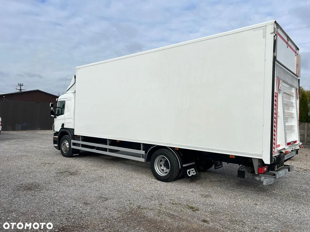 Scania P250 / Izoterma / Winda / Kabina Sypialna / - 22