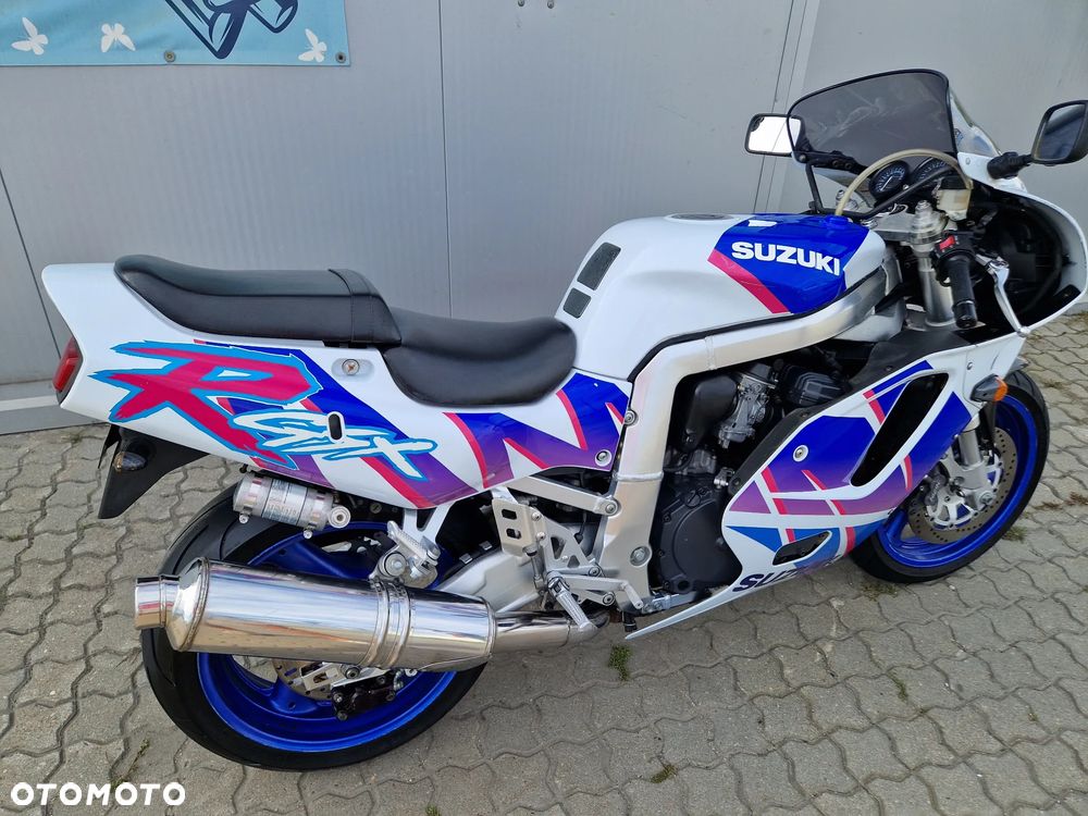 Suzuki GSX-R - 1