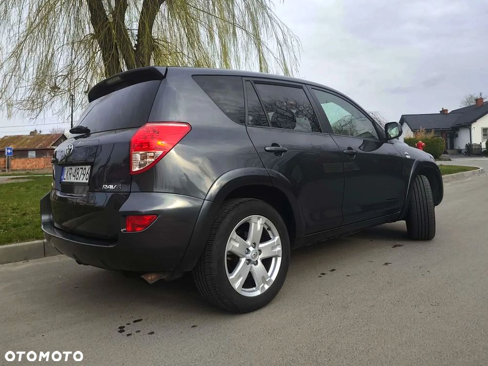 Toyota RAV4 2.2 D-CAT 4x4 Sol - 3