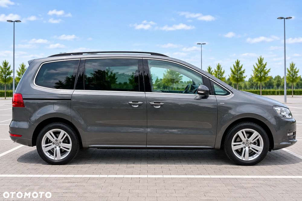 Volkswagen Sharan 2.0 TDI DSG Highline - 11