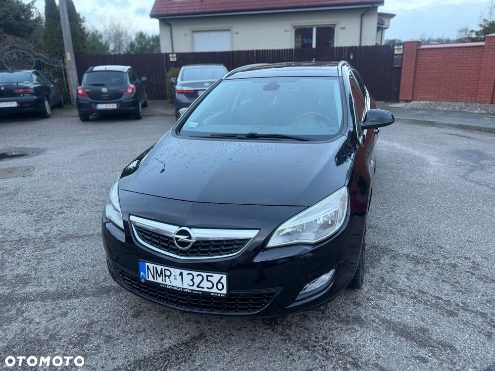 Opel Astra 1.4 T Cosmo - 1