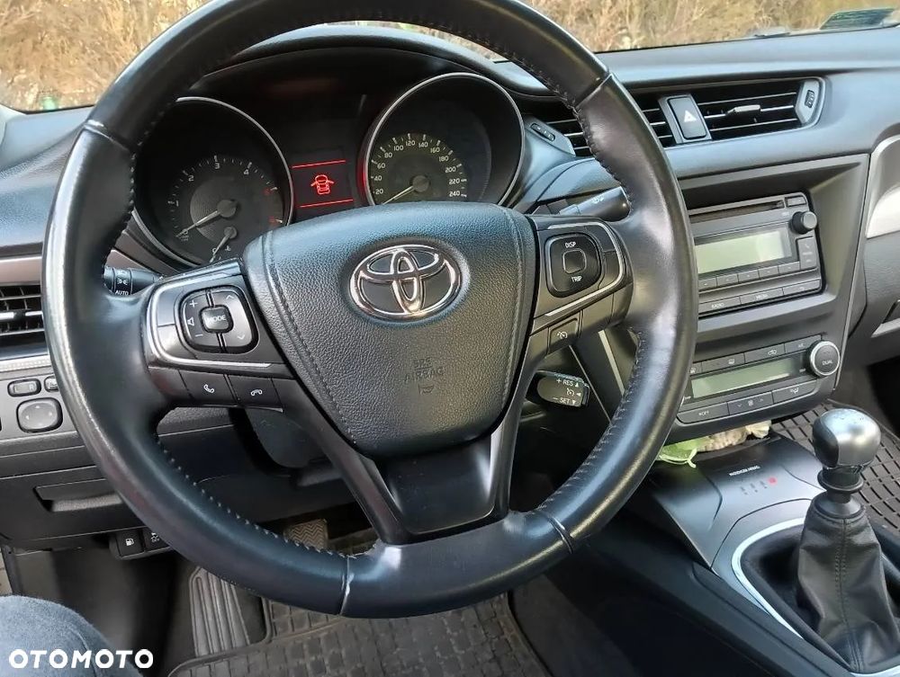 Toyota Avensis 2.0 D-4D Active Business - 6