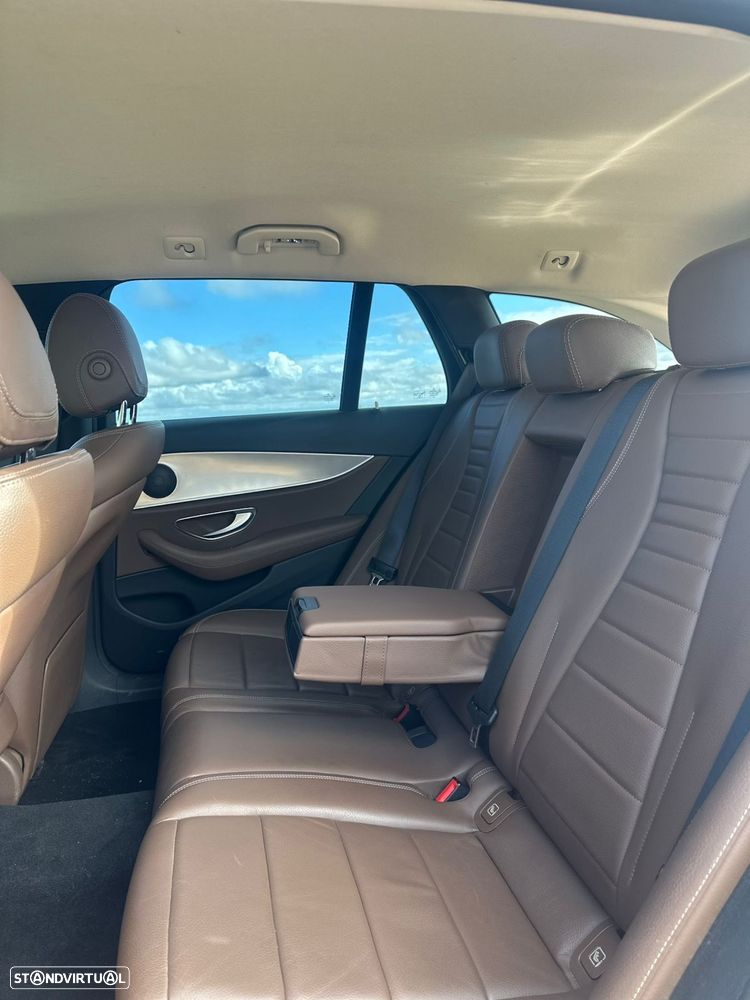 Mercedes-Benz E 220 d 4Matic 9G-TRONIC Avantgarde - 10