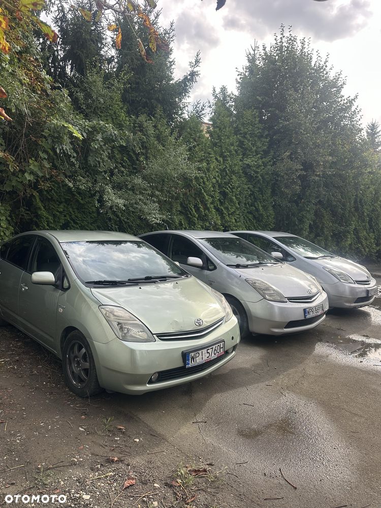 Toyota Prius - 8