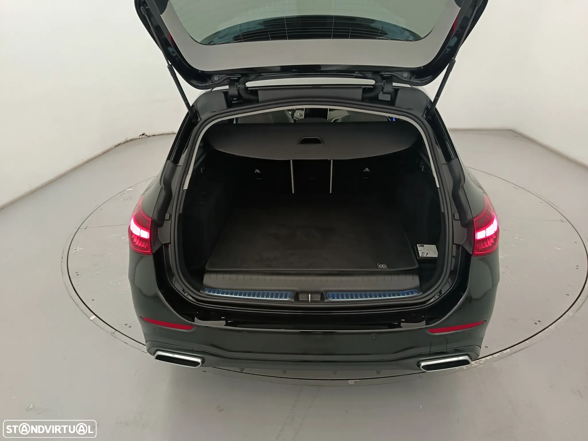 Mercedes-Benz C 300 de AMG Line - 31