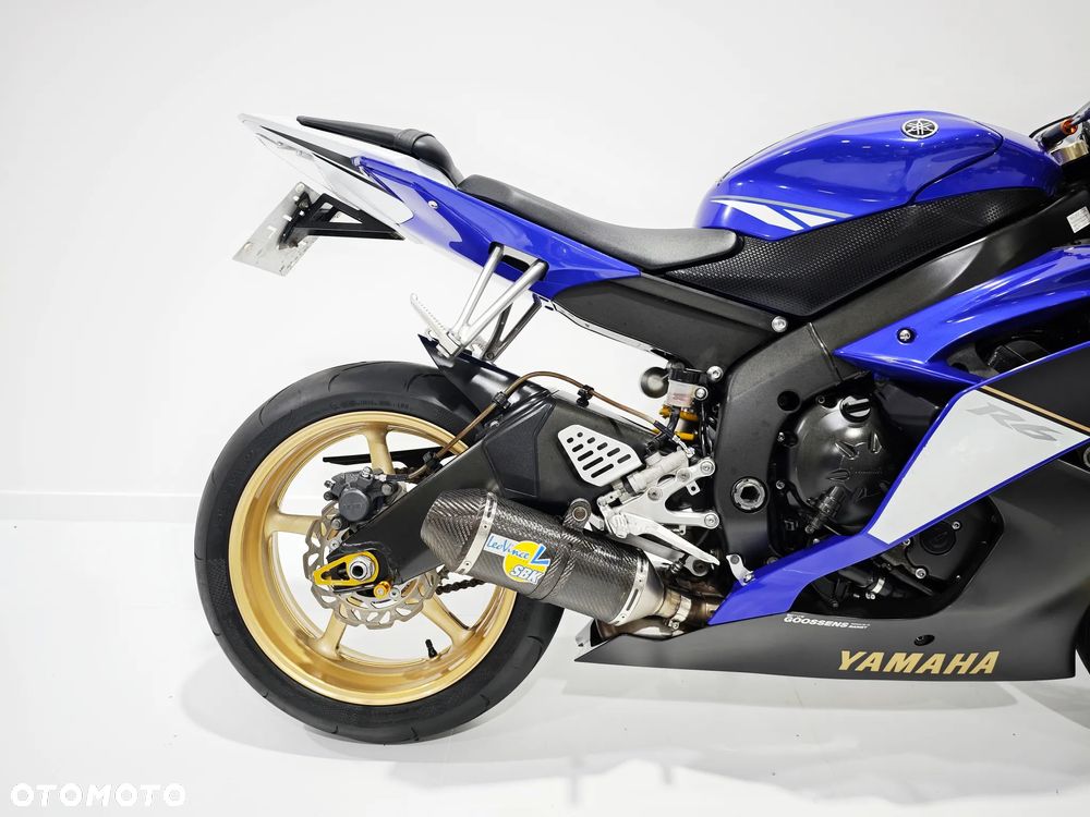 Yamaha R6 - 7