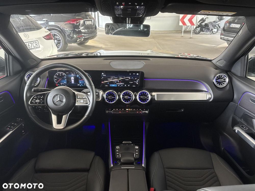 Mercedes-Benz GLB - 14