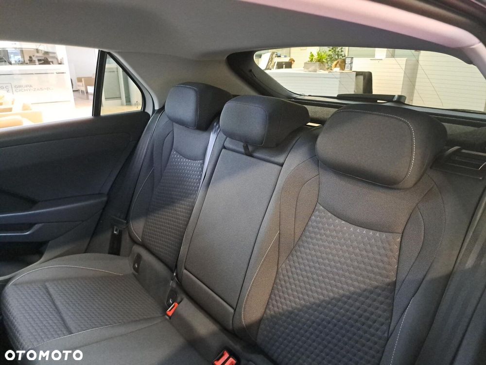 Volkswagen T-Roc - 16