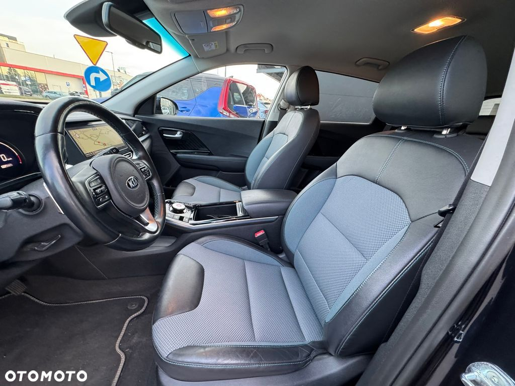 Kia Niro e-Niro 64kWh L - 11