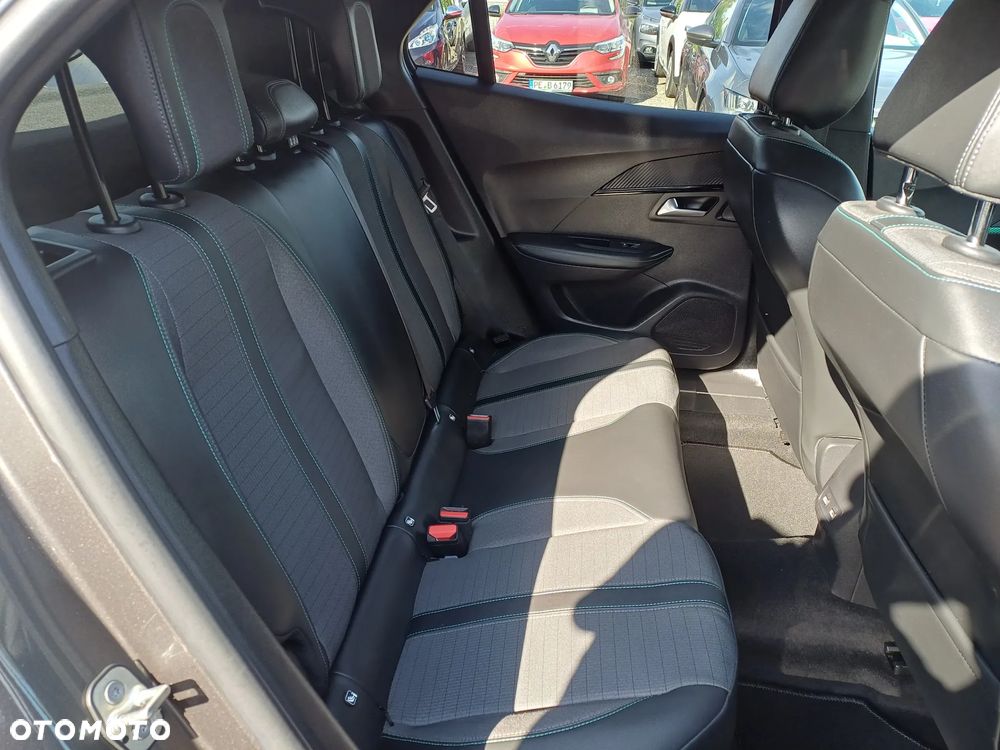 Peugeot 2008 1.2 PureTech Allure Pack S&S EAT8 - 12