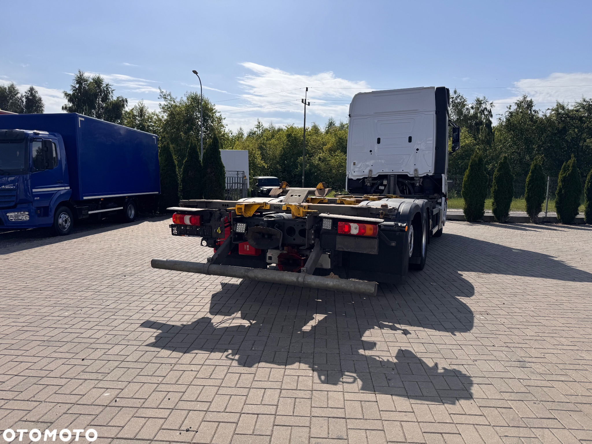 Mercedes-Benz Actros - 7