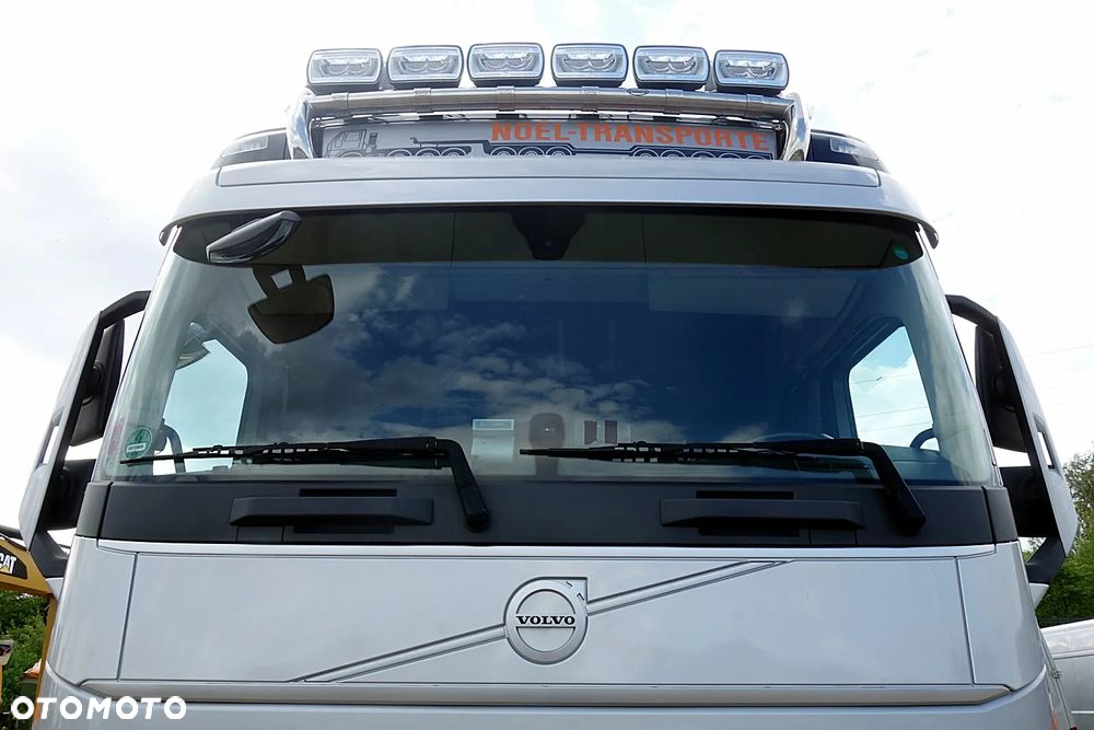 Volvo FH 540 JEDEN WŁAŚCICIEL PROSTO Z NIEMIECKIEJ FIRMY,FULL LED,PEŁNYE SPOJLERY,RETARDER,PEŁNA PODUSZKA - 15