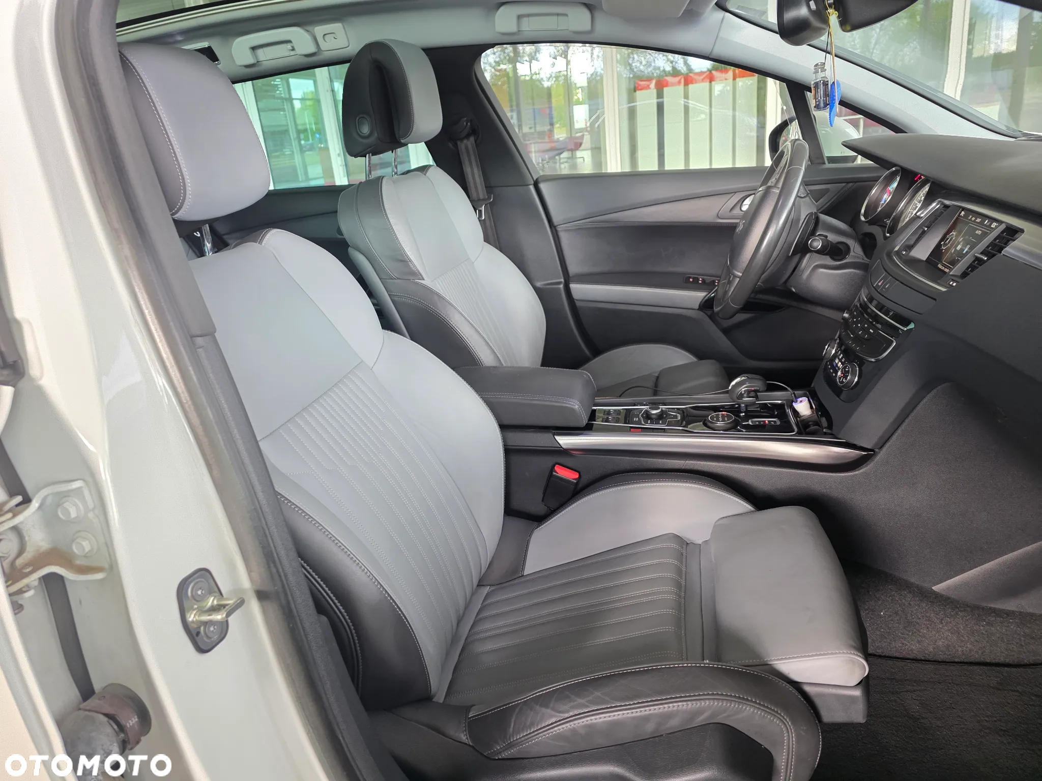 Peugeot 508 RXH 2.0 HDi HYbrid4 - 11