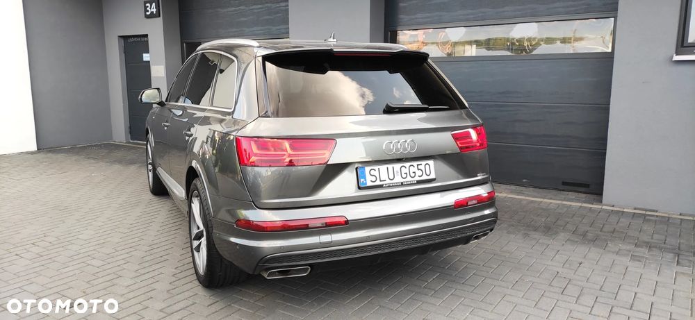 Audi Q7 - 32