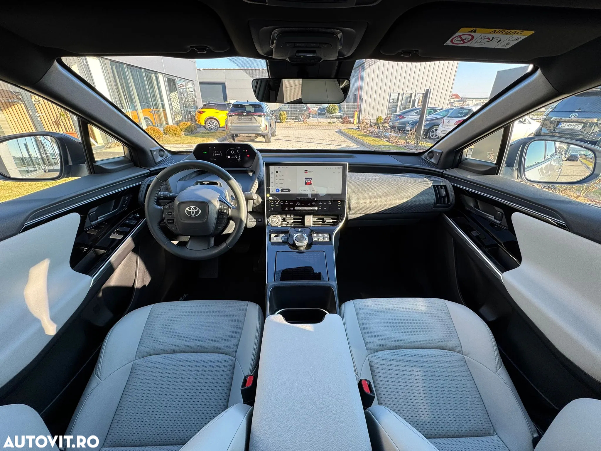 Toyota BZ4X 160 KW AWD (4x4) Luxury Solar Edition - 27
