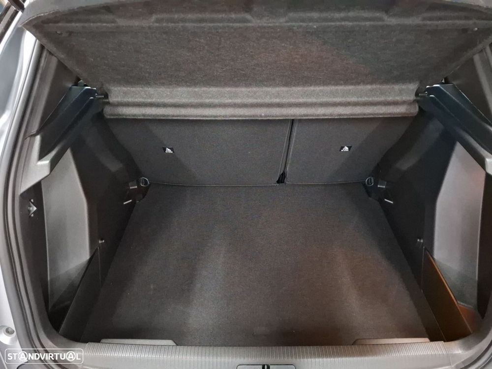 Peugeot 2008 1.2 PureTech Allure - 23