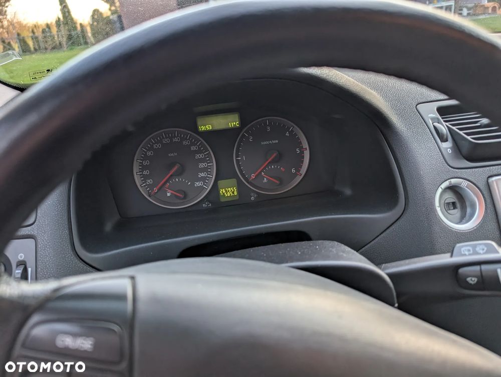 Volvo C30 2.0D Momentum - 6