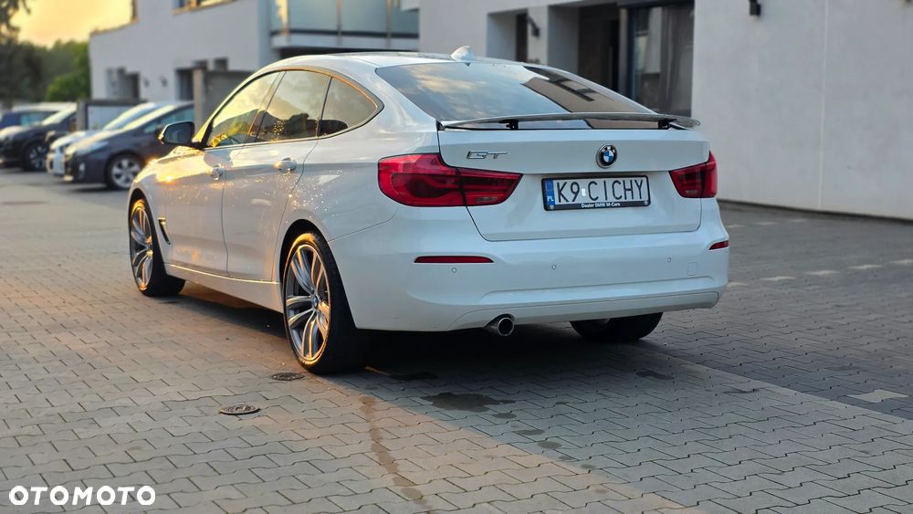 BMW Seria 3 318d Luxury Line - 8