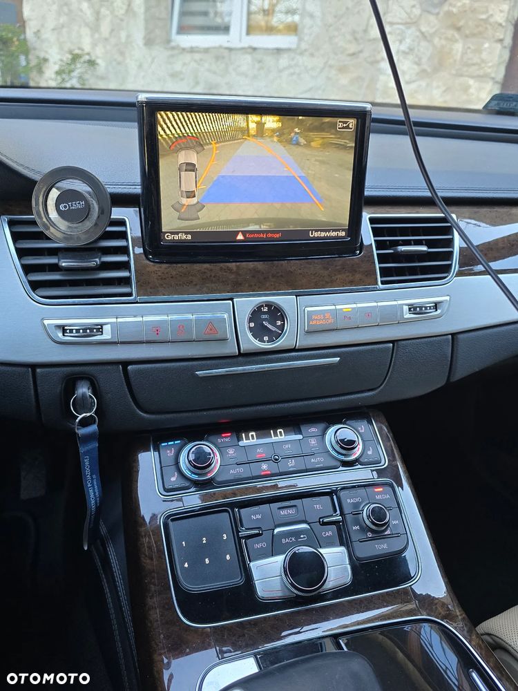 Audi A8 4.2 FSI Quattro - 11