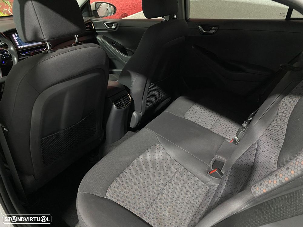 Hyundai Ioniq EV 28kWh Eletric Tech - 17