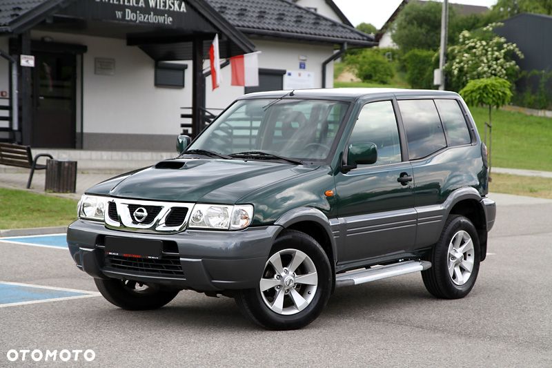 Nissan Terrano - 1